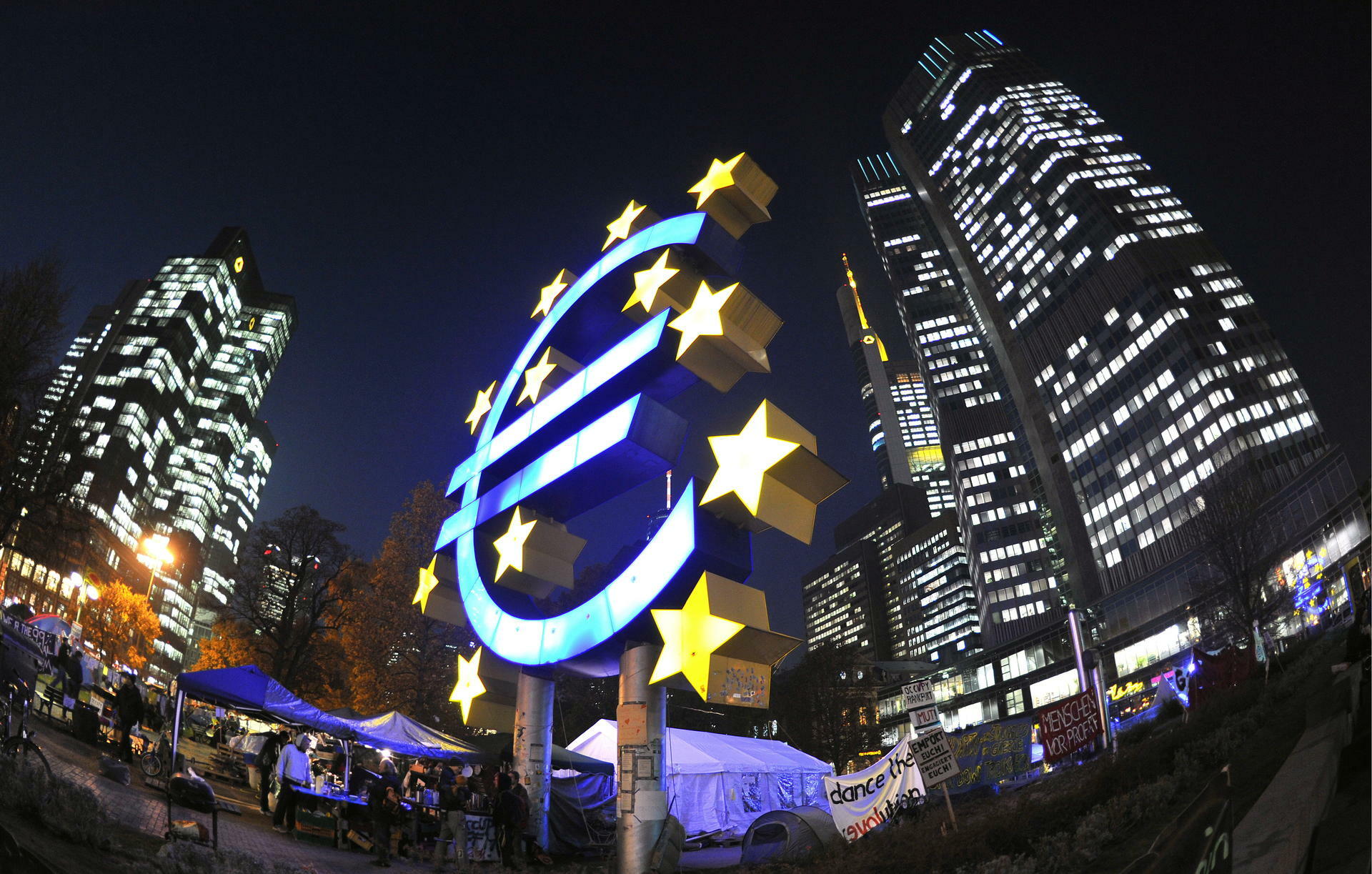 Kommentar: Mit Draghi am Tiefpunkt der Geldpolitik