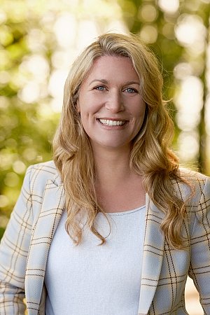 Immobilienmaklerin Bianca Claußen aus Lübeck Immobilienmaklerin Bianca Claußen aus Lübeck