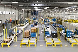 Fördertechnik - Warenflüsse optimieren Fördertechnik - Warenflüsse optimieren