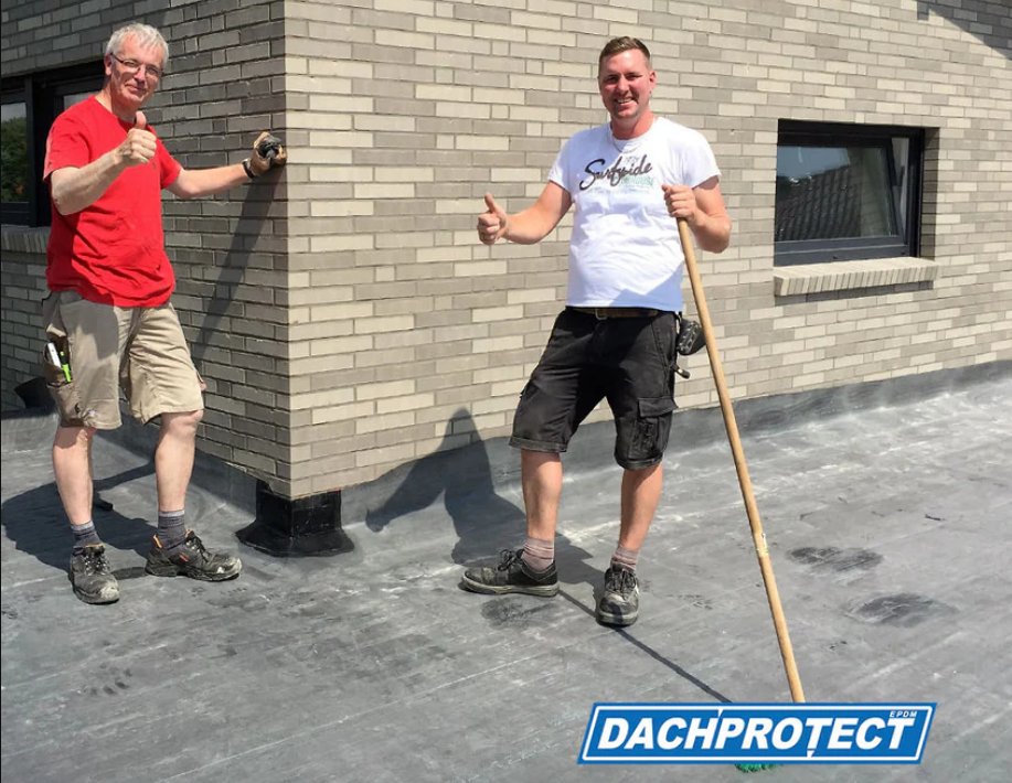 Undichtes Dach abdichten mit DACHPROTECT
