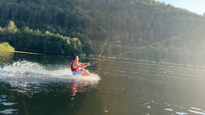 In Wintersport investieren - ScoopJet Carvingbob Watersports Cableparc High Five Sauerland Winterberg