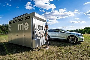 Schnellladesäule-Leasing