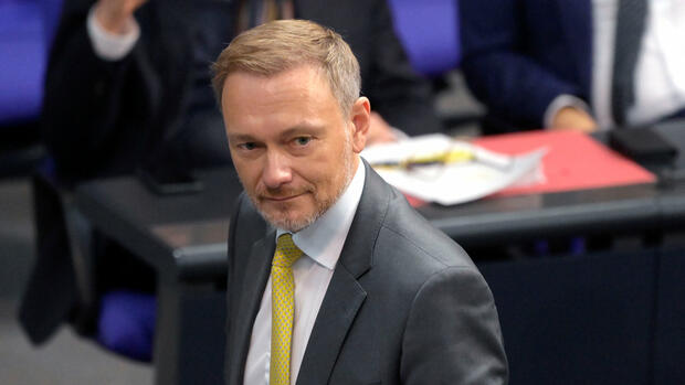 Bargeld: Bundestag beschließt Cash-Verbot bei Immobilienkäufen