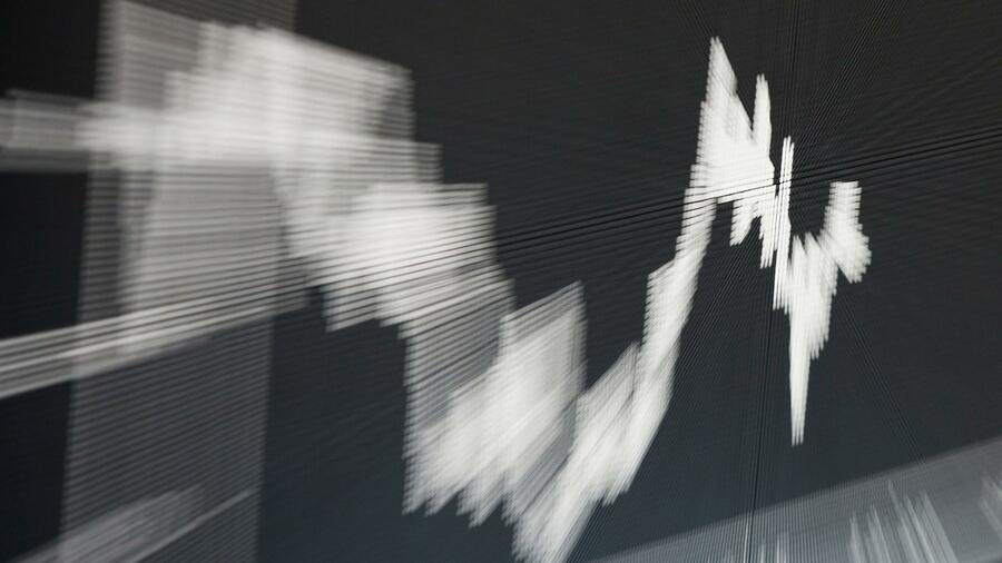Dax Aktuell Dax Markiert Rekordhoch Oberhalb Der Marke Von 13 700