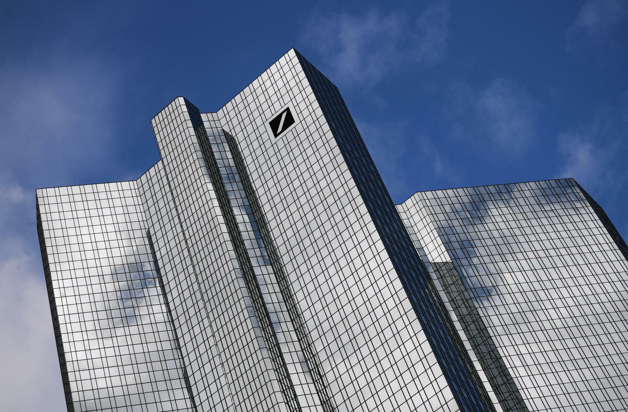 Deutsche Bank Einigung Mit Arbeitnehmern Wegen Stellenabbau