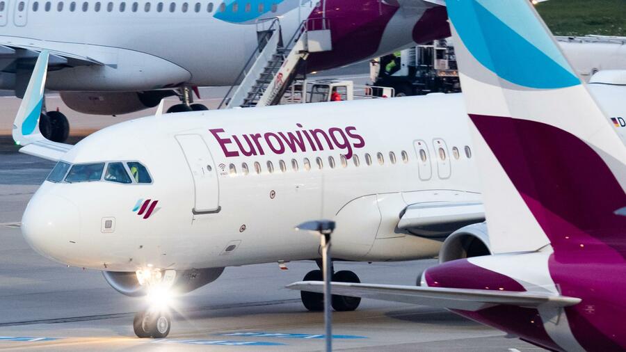 Image result for Deutschland erhöht die Steuern für Inlandsflüge