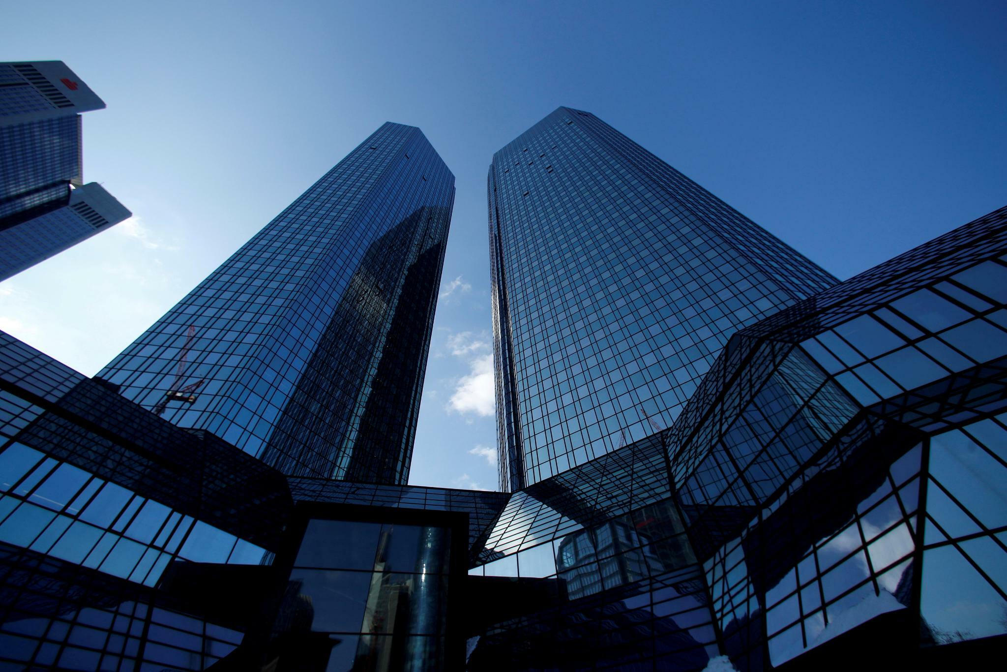 Deutsche Bank Muss 20 000 Risikokunden Uberprufen