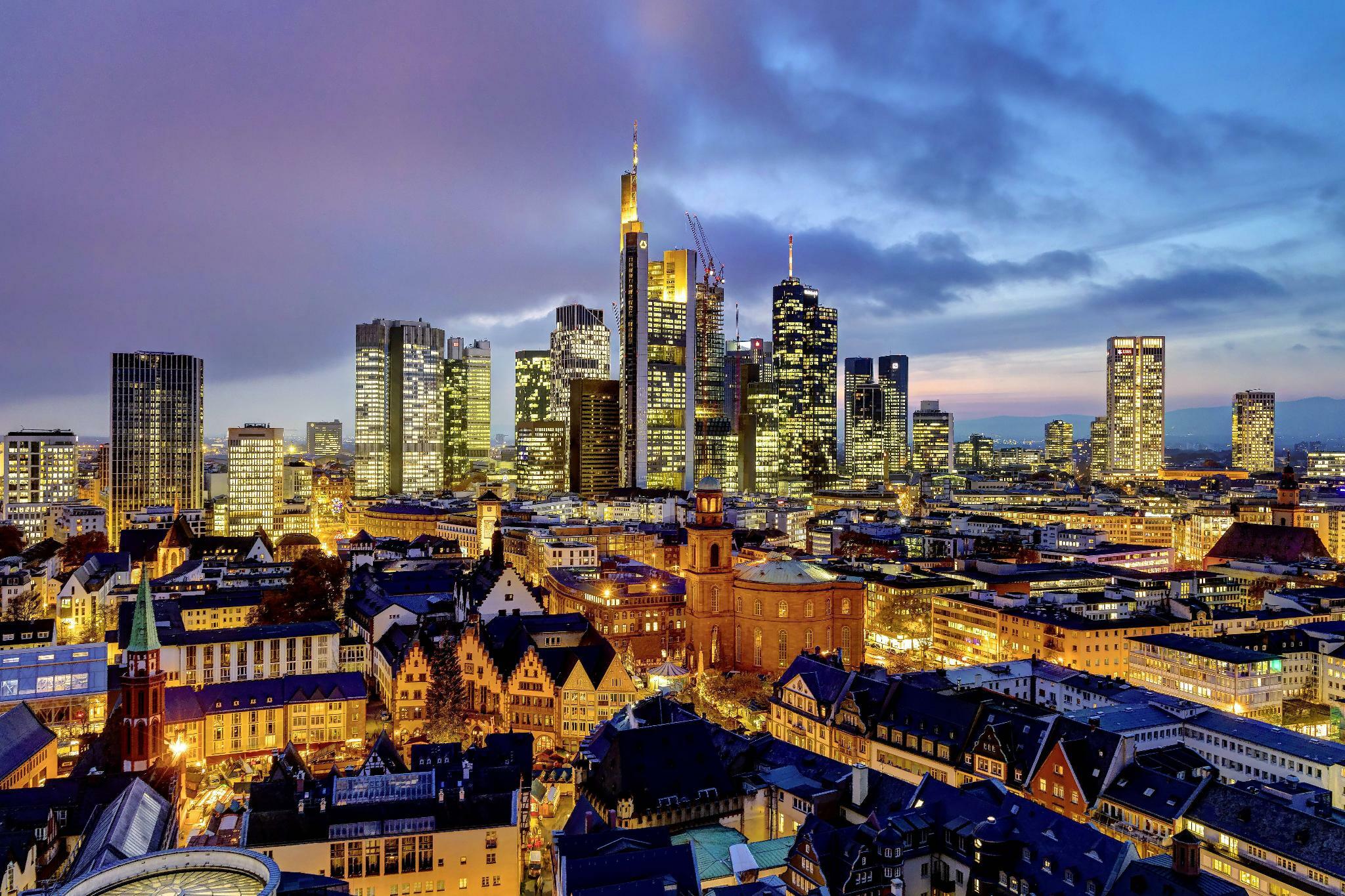 Fast Zwei Milliarden Euro Gehen An Die Glaubiger Der Maple Bank