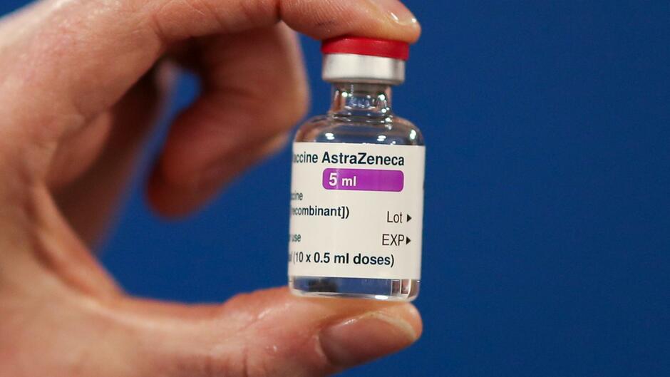 Astrazeneca Beantragt Zulassung Von Corona - Impfstoff In ...