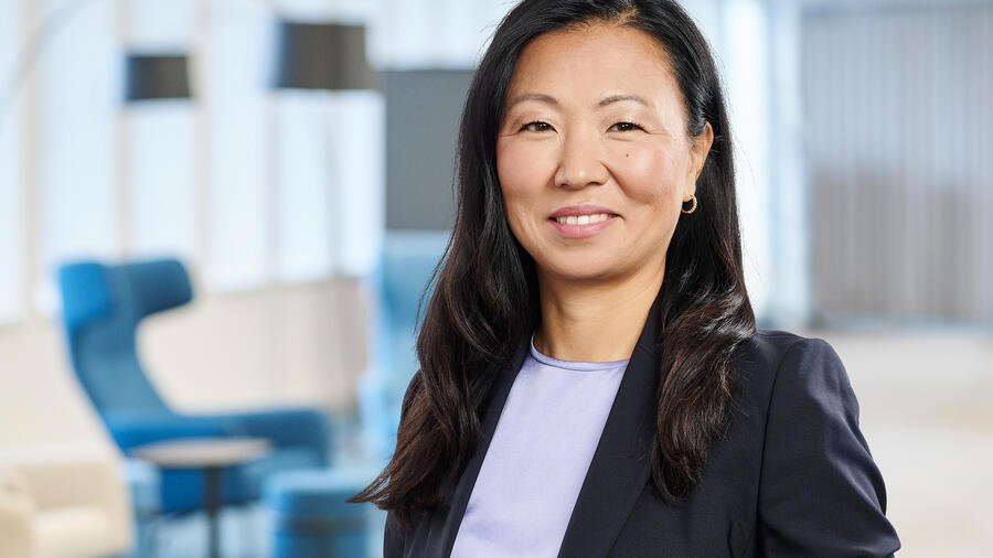 Sora Kim, Senior Vice President People & Culture bei Materna Information & Communications SE // Weiterer Text über ots und www.presseportal.de/nr/15295 / Die Verwendung dieses Bildes für redaktionelle Zwecke ist unter Beachtung aller mitgeteilten Nutzungsbedingungen zulässig und dann auch honorarfrei. Veröffentlichung ausschließlich mit Bildrechte-Hinweis. Quelle: Materna Information & Communications SE/Markus Mielek