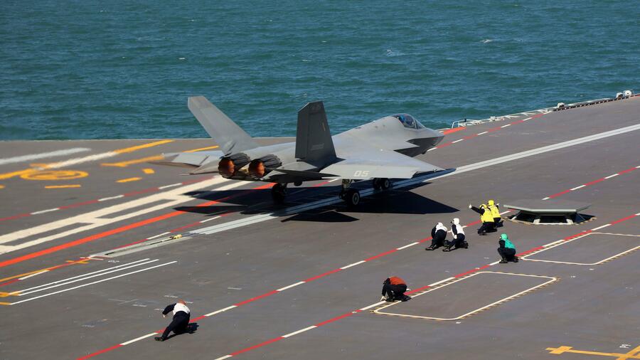 Militär: Neue Start-Technologie, modernste Flugzeuge: China setzt seinen dritten Flugzeugträger in Szene