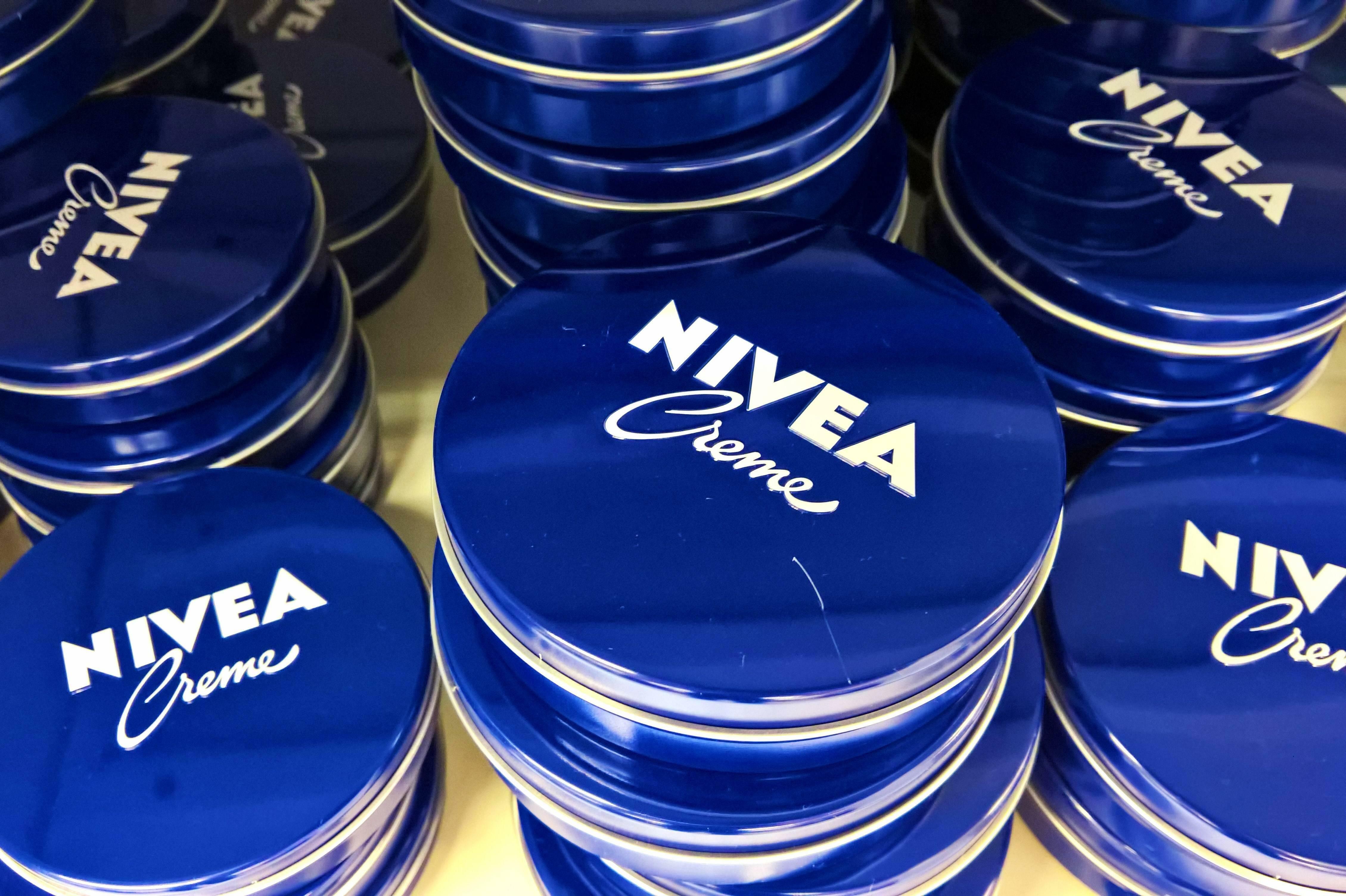 Beiersdorf Umsatzeinbruch Beim Nivea Hersteller