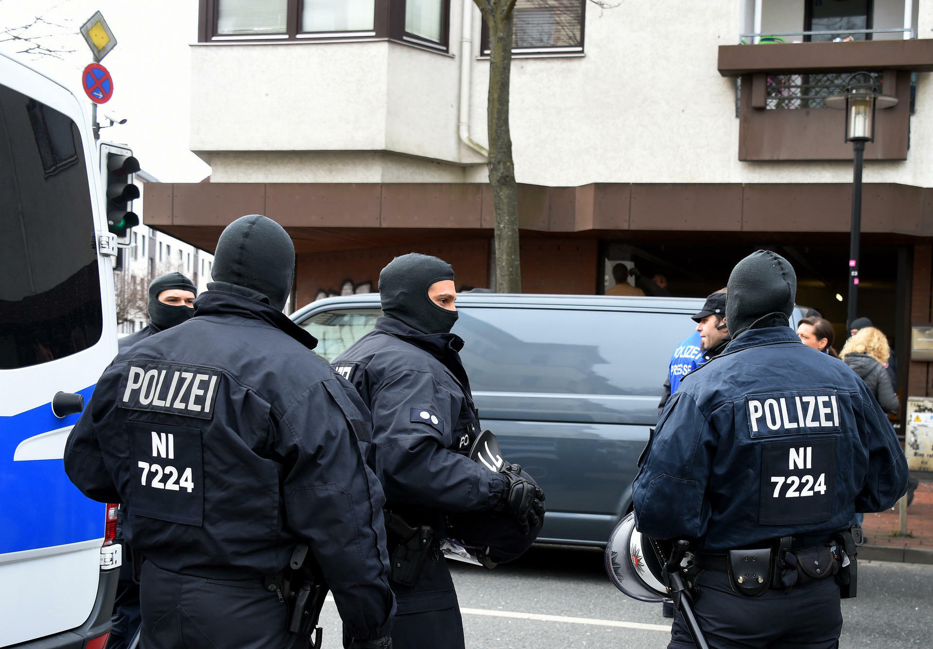 Terrorismus Polizei Zerschlagt Islamistengruppe In Hildesheim