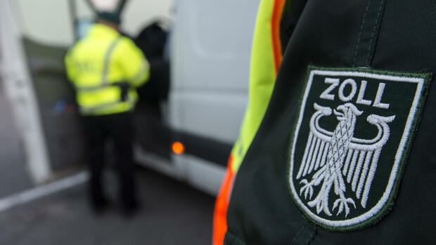 Razzien in NRW: Zoll geht gegen organisierte Schwarzarbeit vor
