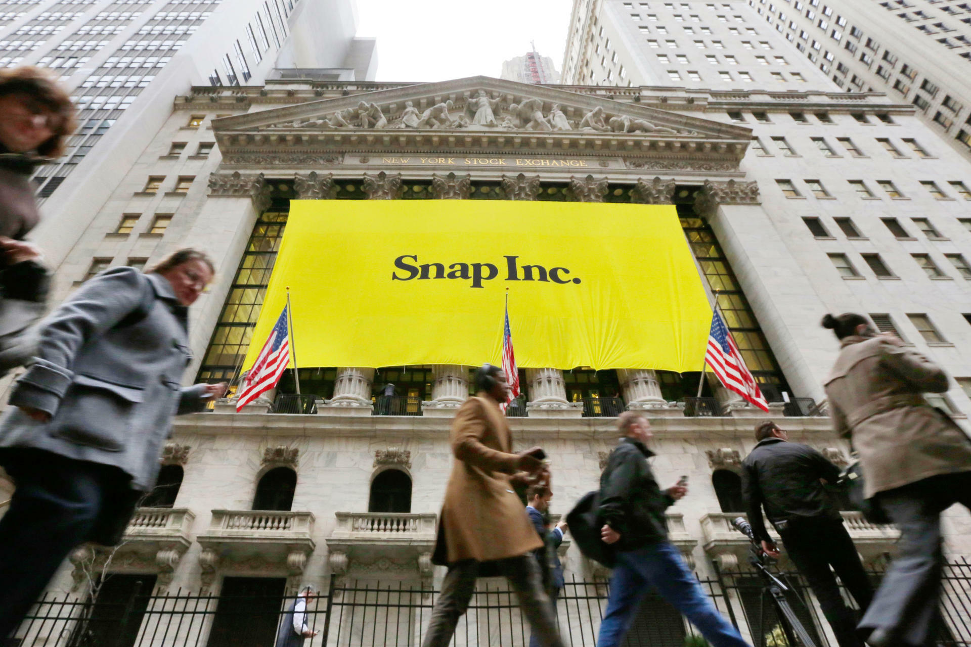 Snapchat Borsengang Snap Aktie Feiert Traumstart An Der Wall Street