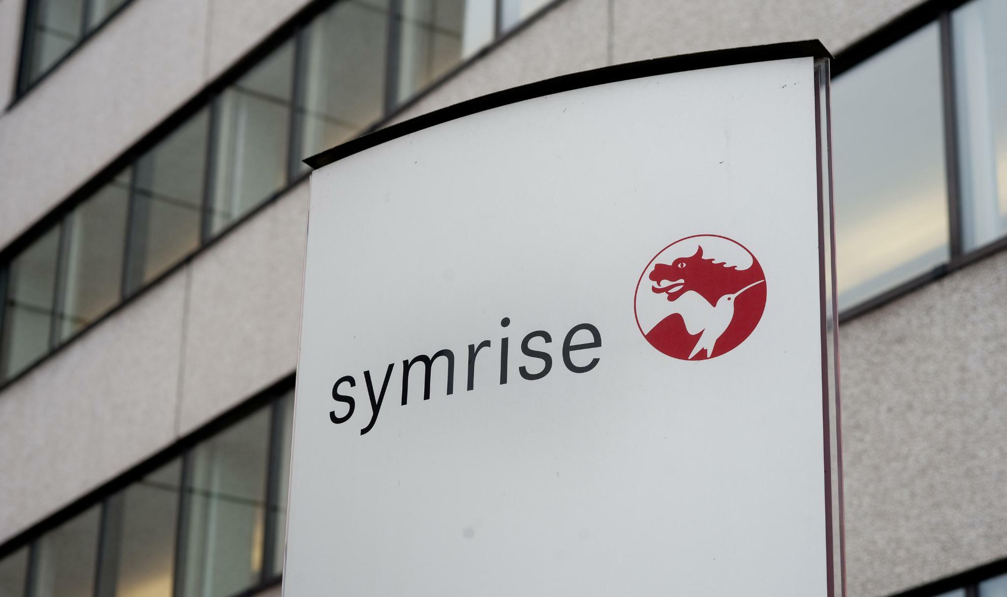 Dufthersteller Symrise Hebt Wachstumsprognose An