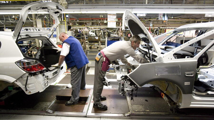 French Connection Gm Cuts Cord Frees Opel For Peugeot Citroen