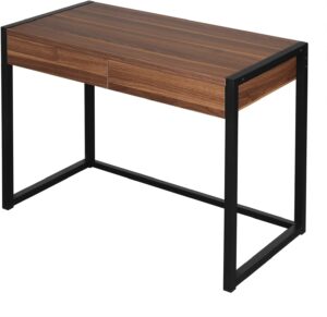Massiver Computerschreibtisch